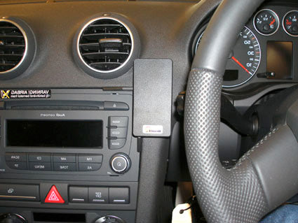Brodit ProClip 653990 voor Audi S3 2007-2013 en Audi A3 2007-2012 - installatiepositie