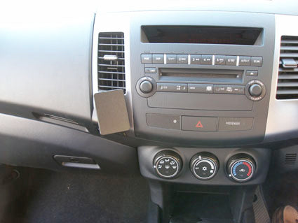 Brodit ProClip 654001 voor Citroen C-Crosser 2007-2013, Mitsubishi Outlander 2007-2012 en Peugeot 4007 2008-2013 - installatiepositie