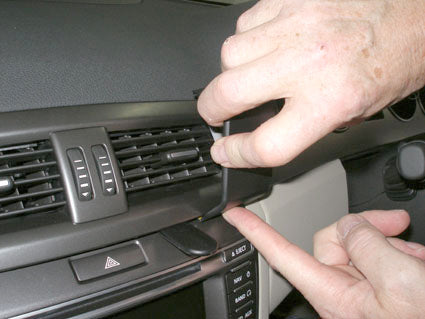 Brodit ProClip 654002 voor Holden Statesman 2007-2010 en Holden Caprice 2007-2010 - ProClip geplaatst in het voertuig