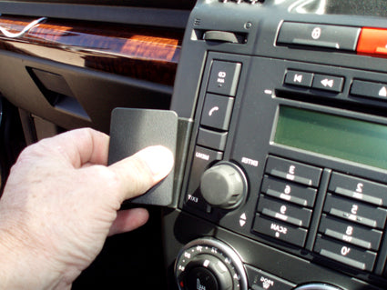 Brodit ProClip 654005 voor Land Rover Freelander 2 2007-2013 - ProClip geplaatst in het voertuig