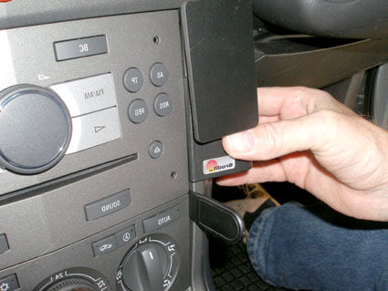 Brodit ProClip 654053 voor Holden Captiva Max 2007-2011 en Vauxhall Antara 2007-2017 - ProClip geplaatst in het voertuig