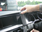 Brodit ProClip 654062 voor Audi S5 2007-2009, Audi S4 Sedan 2008-2009 e.a. - detail van dashboardmontage