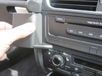 Brodit ProClip 654063 voor Audi S5 2007-2016, Audi S4 Sedan 2008-2015 e.a. - detail van dashboardmontage
