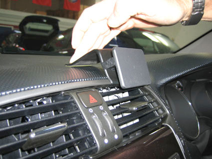 Brodit ProClip 654074 voor Fiat Bravo 2008-2014 - detail van dashboardmontage