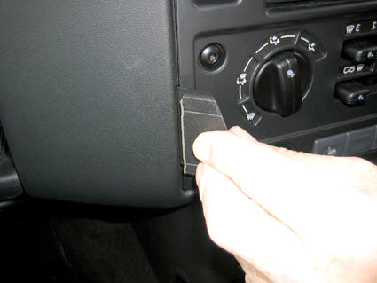 Brodit ProClip 654078 voor Land Rover Defender 2007-2016 - montagepositie op dashboard