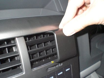 Brodit ProClip 654091 voor Jeep Liberty 2008-2012 en Jeep Cherokee 2009-2012 - ProClip geplaatst in het voertuig