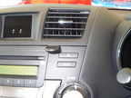 Brodit ProClip 654096 voor Toyota Kluger 2008-2013 en Toyota Highlander 2008-2013 - montagepositie op dashboard