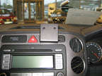 Brodit ProClip 654135 voor Volkswagen Tiguan 2008-2015 en Volkswagen Golf Plus 2005-2014 - installatiepositie