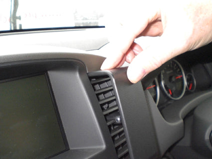 Brodit ProClip 654195 voor Nissan Pathfinder 2008-2010 - ProClip geplaatst in het voertuig