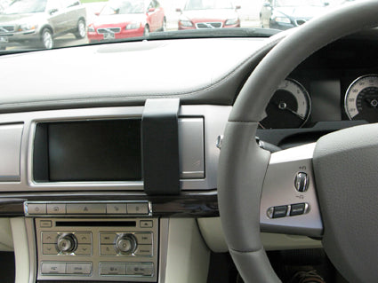 Brodit ProClip 654200 voor Jaguar XF 2009-2015 - installatiepositie