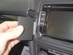 Brodit ProClip 654261 voor Volkswagen Golf VI Variant 2010-2012 en Volkswagen Golf VI 2009-2012 - montagepositie op dashboard
