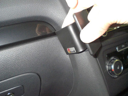 Brodit ProClip 654261 voor Volkswagen Golf VI Variant 2010-2012 en Volkswagen Golf VI 2009-2012 - ProClip geplaatst in het voertuig