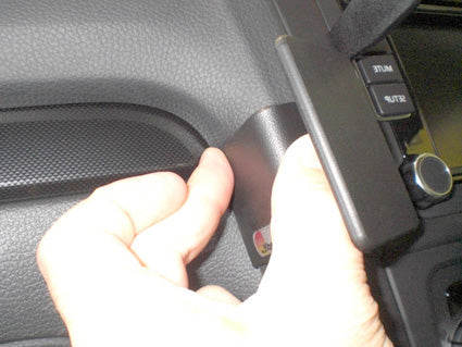 Brodit ProClip 654261 voor Volkswagen Golf VI Variant 2010-2012 en Volkswagen Golf VI 2009-2012 - detail van dashboardmontage