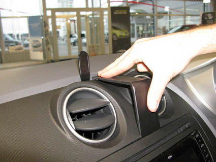 Brodit ProClip 654271 voor Seat Ibiza 2009-2017 - ProClip geplaatst in het voertuig