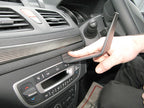 Brodit ProClip 654283 voor Renault Mégane III 2009-2016 en Renault Fluence 2010-2015 - montagepositie op dashboard
