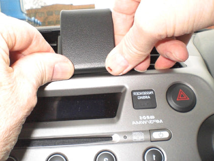 Brodit ProClip 654319 voor Honda Jazz 2009-2014 en Honda Fit 2009-2013 - ProClip geplaatst in het voertuig