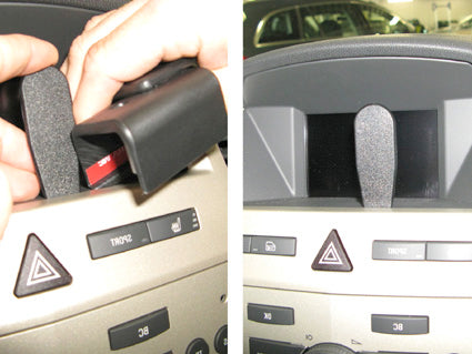 Brodit ProClip 654335 voor Opel Zafira B 2005-2011 en Vauxhall Zafira B 2005-2011 - montagepositie op dashboard