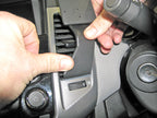 Brodit ProClip 654349 voor Chevrolet Cruze 2009-2014 en Holden Cruze 2009-2015 - detail van dashboardmontage