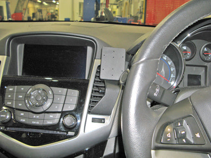Brodit ProClip 654349 voor Chevrolet Cruze 2009-2014 en Holden Cruze 2009-2015 - installatiepositie
