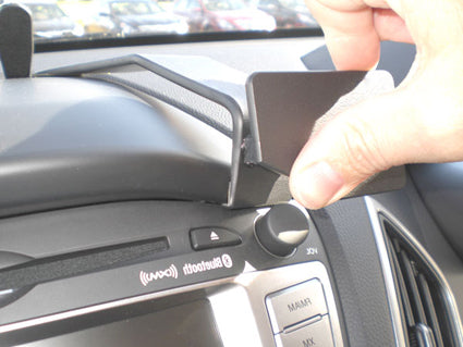 Brodit ProClip 654462 voor Hyundai ix35 2010-2013 - detail van dashboardmontage
