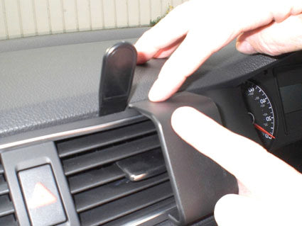 Brodit ProClip 654532 voor Volkswagen Jetta 2011-2018 - ProClip geplaatst in het voertuig