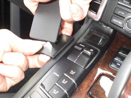 Brodit ProClip 654538 voor Porsche Cayenne 2011-2018 - ProClip geplaatst in het voertuig