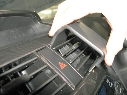 Brodit ProClip 654555 voor Chevrolet Spark 2011-2015 - montagepositie op dashboard