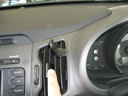 Brodit ProClip 654557 voor Kia Sportage 2011-2016 - montagepositie op dashboard