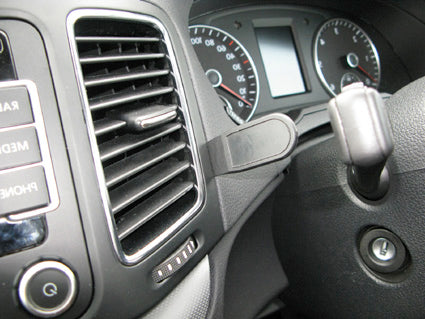 Brodit ProClip 654562 voor Seat Alhambra 2011-2019 en Volkswagen Sharan 2011-2022 - montagepositie op dashboard