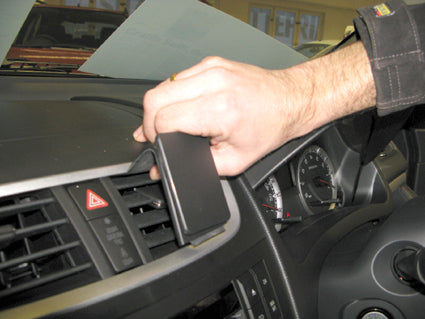 Brodit ProClip 654567 voor Suzuki Swift 2011-2017 - ProClip geplaatst in het voertuig