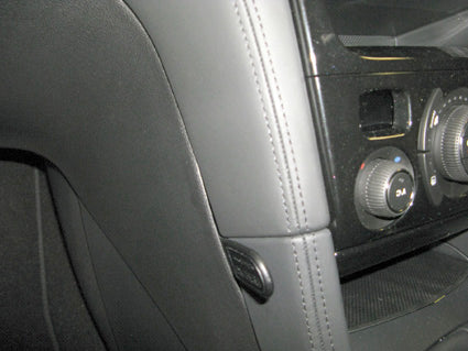 Brodit ProClip 654583 voor Peugeot RCZ 2010-2016 - montagepositie op dashboard