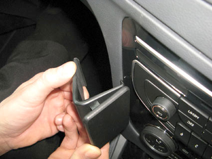 Brodit ProClip 654588 voor Peugeot 508 2011-2018 - montagepositie op dashboard