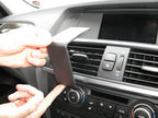 Brodit ProClip 654608 voor BMW X3 2011-2014 - montagepositie op dashboard
