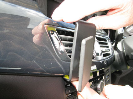 Brodit ProClip 654632 voor Mercedes Benz CLS-Class 2011-2018 - montagepositie op dashboard