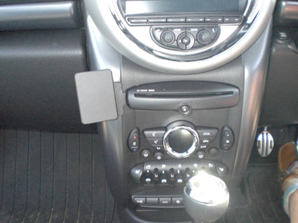 Brodit ProClip 654662 voor Mini Paceman 2013-2016 en Mini Countryman 2010-2016 - installatiepositie