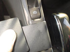 Brodit ProClip 654664 voor Holden Volt 2011-2015 en Vauxhall Ampera 2011-2015 - detail van dashboardmontage