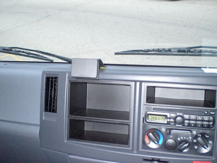 Brodit ProClip 654718 voor Chevrolet W-series 2008-2018 en Isuzu N-series 2008-2025 - installatiepositie
