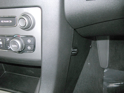 Brodit ProClip 654727 voor Holden Commodore Omega 2011-2013 - montagepositie op dashboard