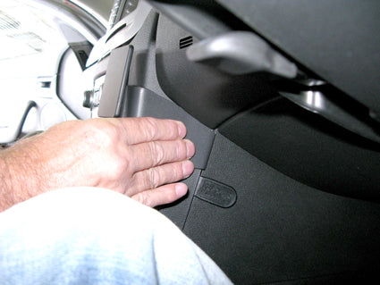 Brodit ProClip 654727 voor Holden Commodore Omega 2011-2013 - detail van dashboardmontage