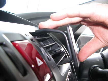 Brodit ProClip 654747 voor Subaru XV 2012-2017, Subaru XV 2012-2016 e.a. - detail van dashboardmontage