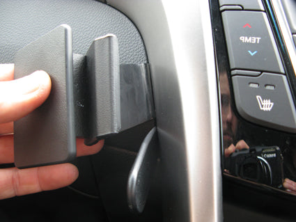 Brodit ProClip 654755 voor Hyundai i30 2012-2016 - montagepositie op dashboard
