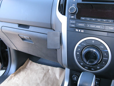 Brodit ProClip 654799 voor Holden Colorado 2013-2016 en Isuzu D-Max 2012-2020 - productfoto zwarte ABS montagebasis