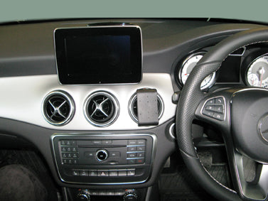 Brodit ProClip 654813 voor Mercedes Benz GLA-Class 2013-2019, Mercedes Benz CLA-Class 2013-2019 en Mercedes Benz A-Class 2013-2018 - installatiepositie