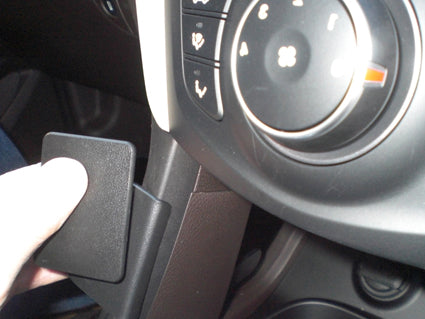Brodit ProClip 654834 voor Hyundai Santa Fe 2013-2018 en Hyundai Grand Santa Fe 2013-2018 - ProClip geplaatst in het voertuig