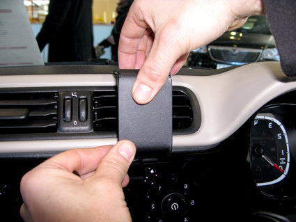Brodit ProClip 654880 voor Fiat Panda 2013-2021 - ProClip geplaatst in het voertuig