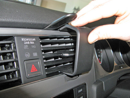 Brodit ProClip 654889 voor Volkswagen Golf VII Wagon 2013-2020, Volkswagen Golf VII Variant 2013-2020 e.a. - ProClip geplaatst in het voertuig