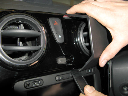 Brodit ProClip 654899 voor Dacia Lodgy 2013-2014 - montagepositie op dashboard