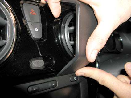 Brodit ProClip 654899 voor Dacia Lodgy 2013-2014 - ProClip geplaatst in het voertuig