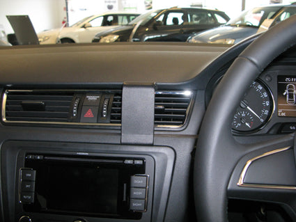Brodit ProClip 654901 voor Seat Toledo 2013-2018 en Skoda Rapid 2013-2015 - installatiepositie