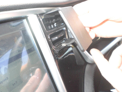 Brodit ProClip 654921 voor Tesla Model X 2016-2020 en Tesla Model S 2013-2020 - montagepositie op dashboard